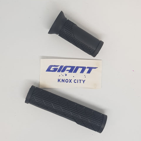 Giant Grips Talon/Tempt 20/24	(for 17mm bars)   1343-CH0540-01   (due week 16)